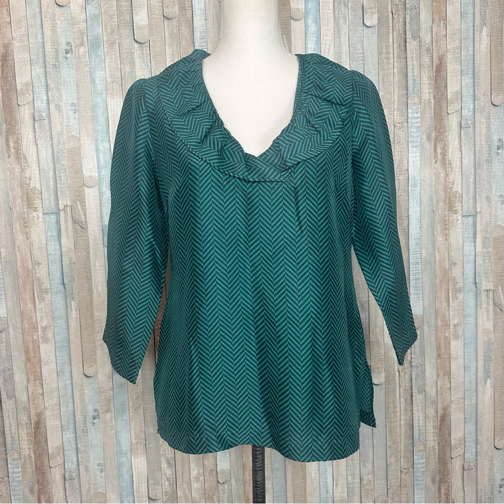 Devon‎ Baer S Green Navy Chevron Stripe Ruffled Silk Top Blouse Preppy $210